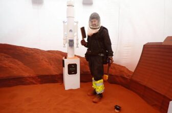 NASA is in search of volunteers to reside in its Mars simulation for a yr