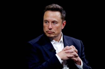 Tesla paid no federal revenue taxes whereas paying executives $2.5 billion over 5 years