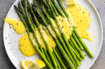 Hollandaise Sauce Recipe | The Keep At House Chef