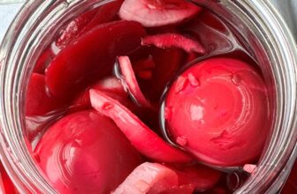RED BEET PICKLED EGGS – The Southern Girl Cooks
