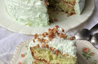WATERGATE CAKE – The Southern Girl Cooks