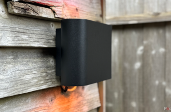 Two lights for the prince of 1 and a half