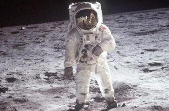 The White Home tells NASA to create a brand new time zone for the Moon