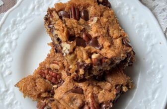 OLD FASHIONED OATMEAL BARS – The Southern Woman Cooks